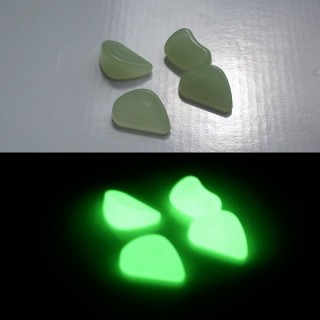 SMALL PHOSPHORESCENT PEBBLES